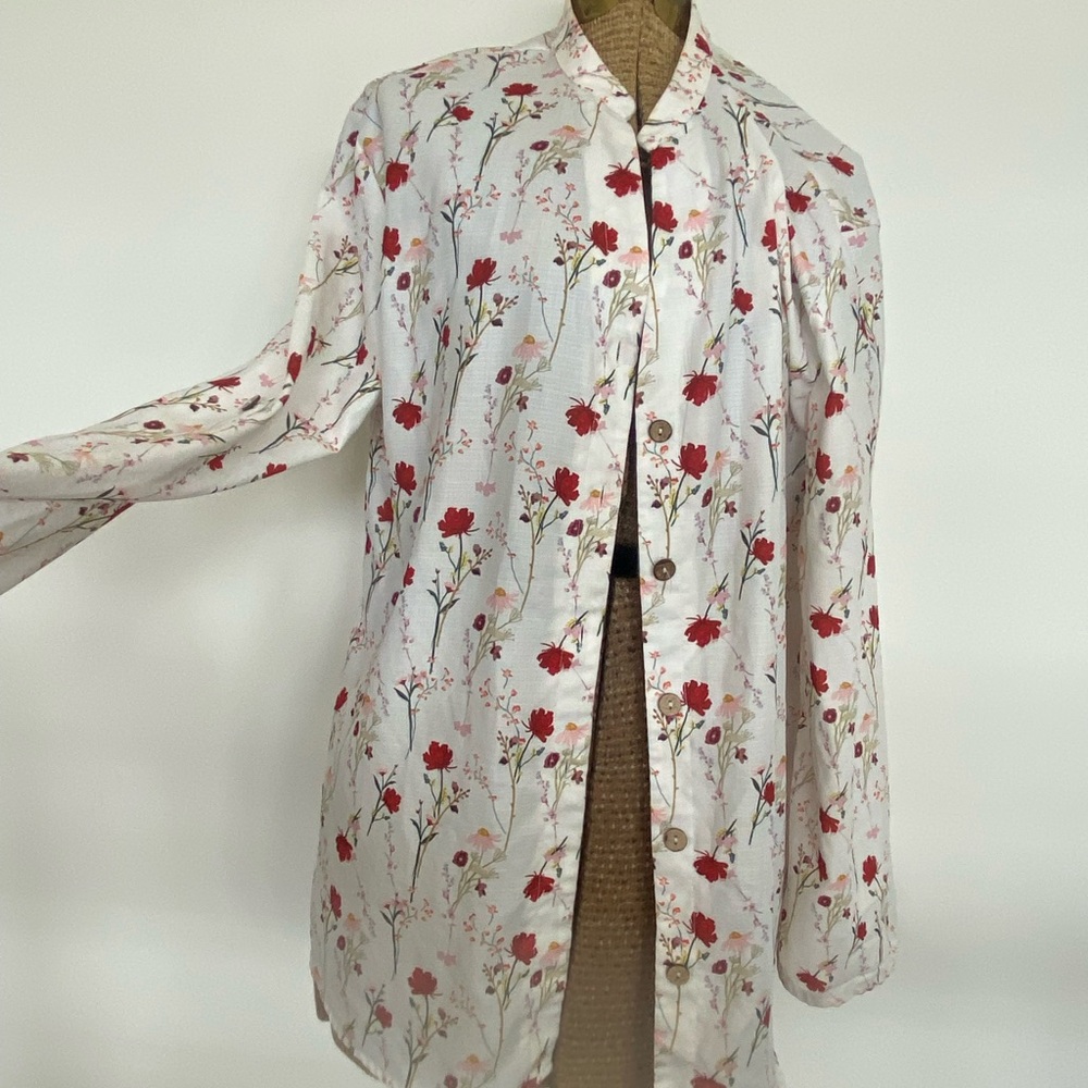 Floral Button-Front Blouse - White with Red Floral Print